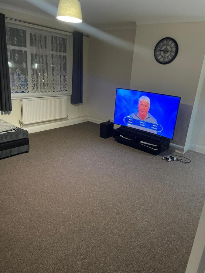 Welcome To Your New Home. Redbridge Luaran gambar