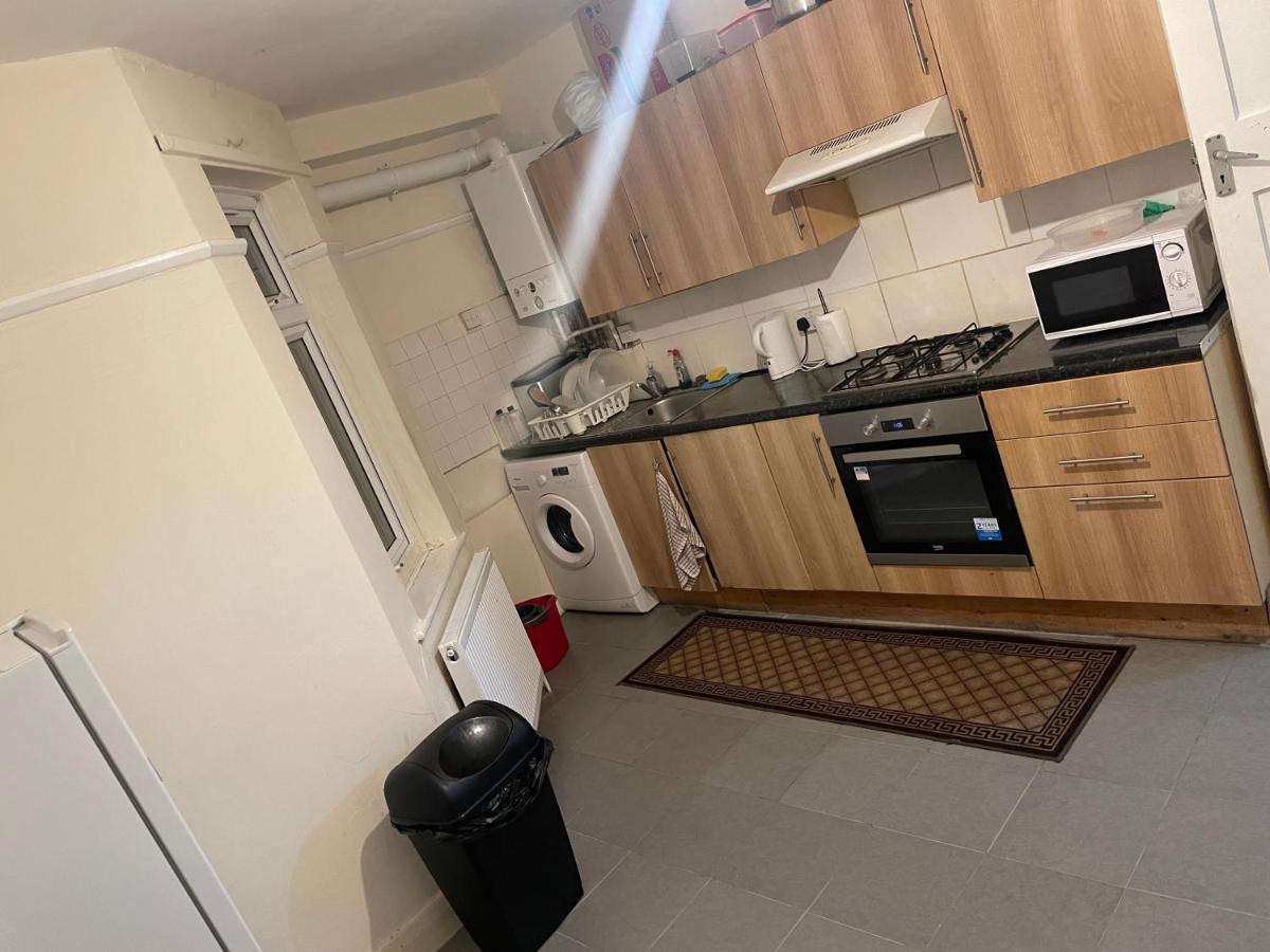 Welcome To Your New Home. Redbridge Luaran gambar