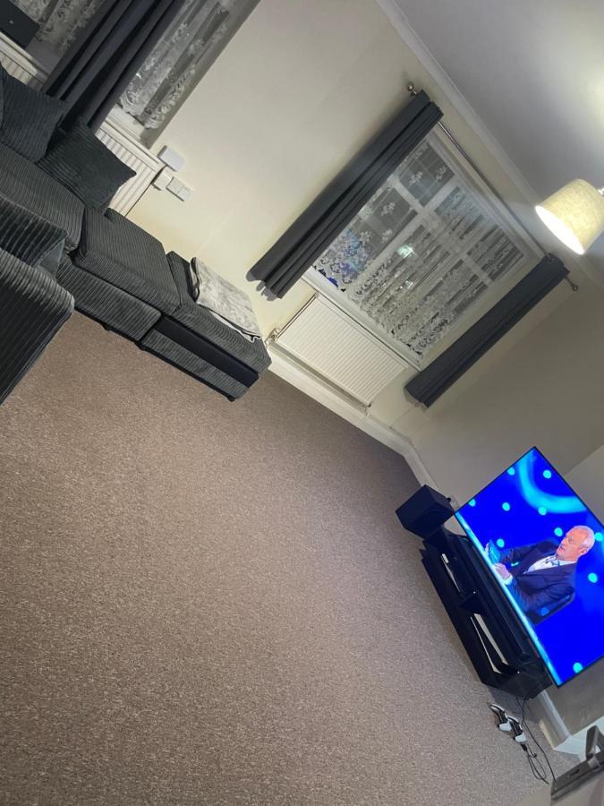Welcome To Your New Home. Redbridge Luaran gambar